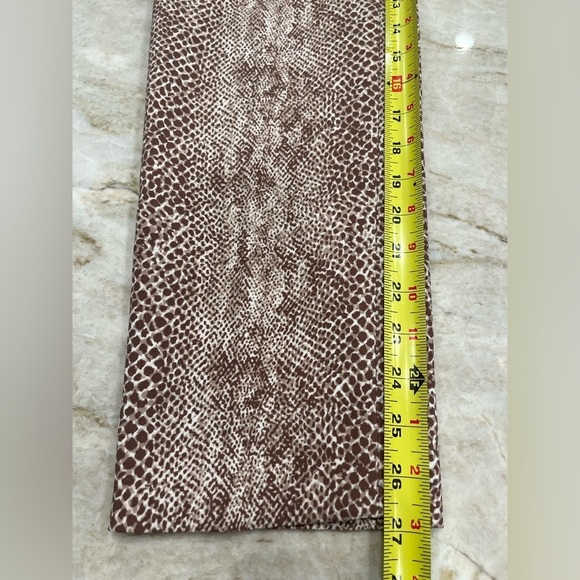 Banana Republic | Avery Fit Snakeskin Print Trouser | Size 2 - Picture 6 of 12